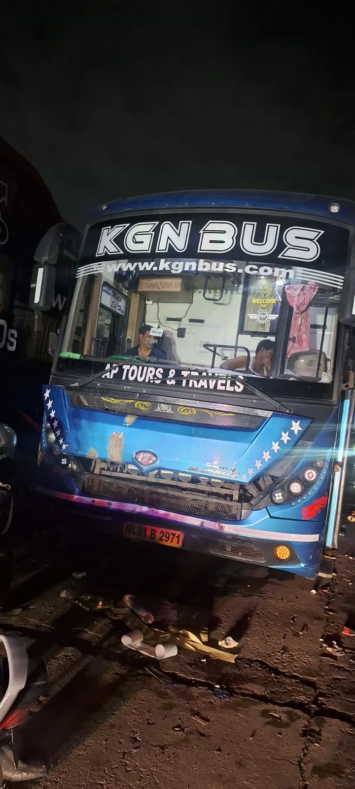 KGN Luxury AC Bus — 40 seater