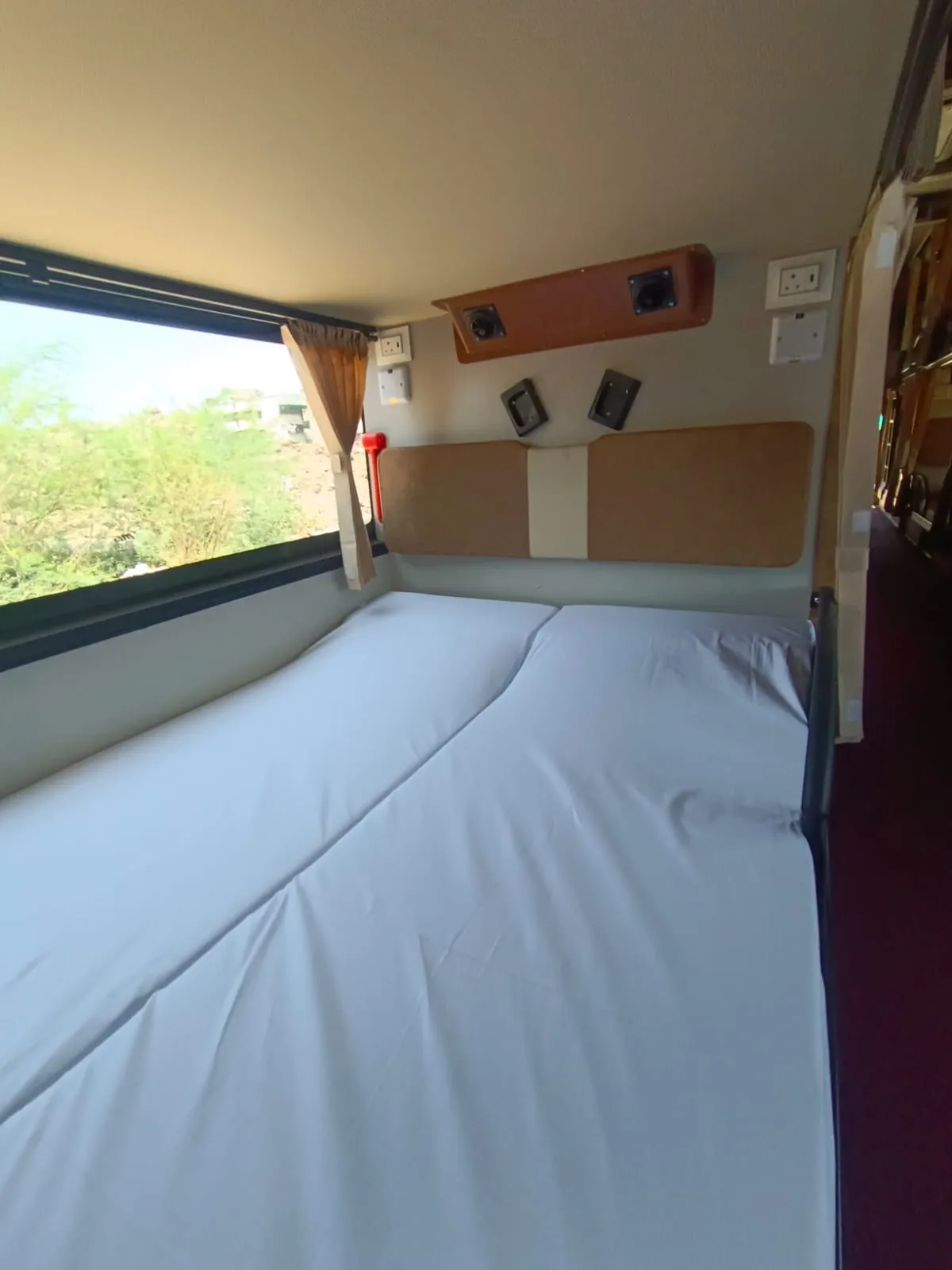 Tempo Traveller — 9 to 17 seater